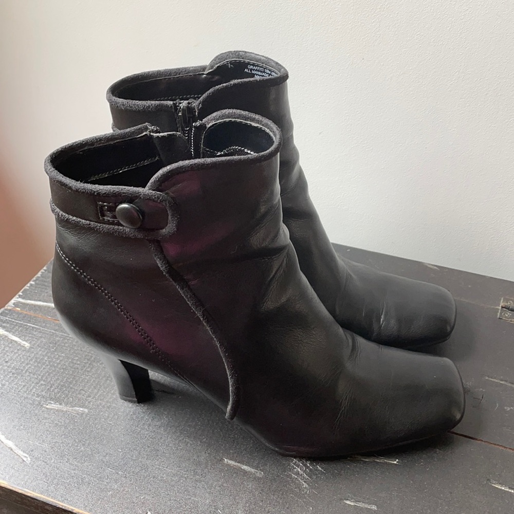 Liz Claiborne Boots